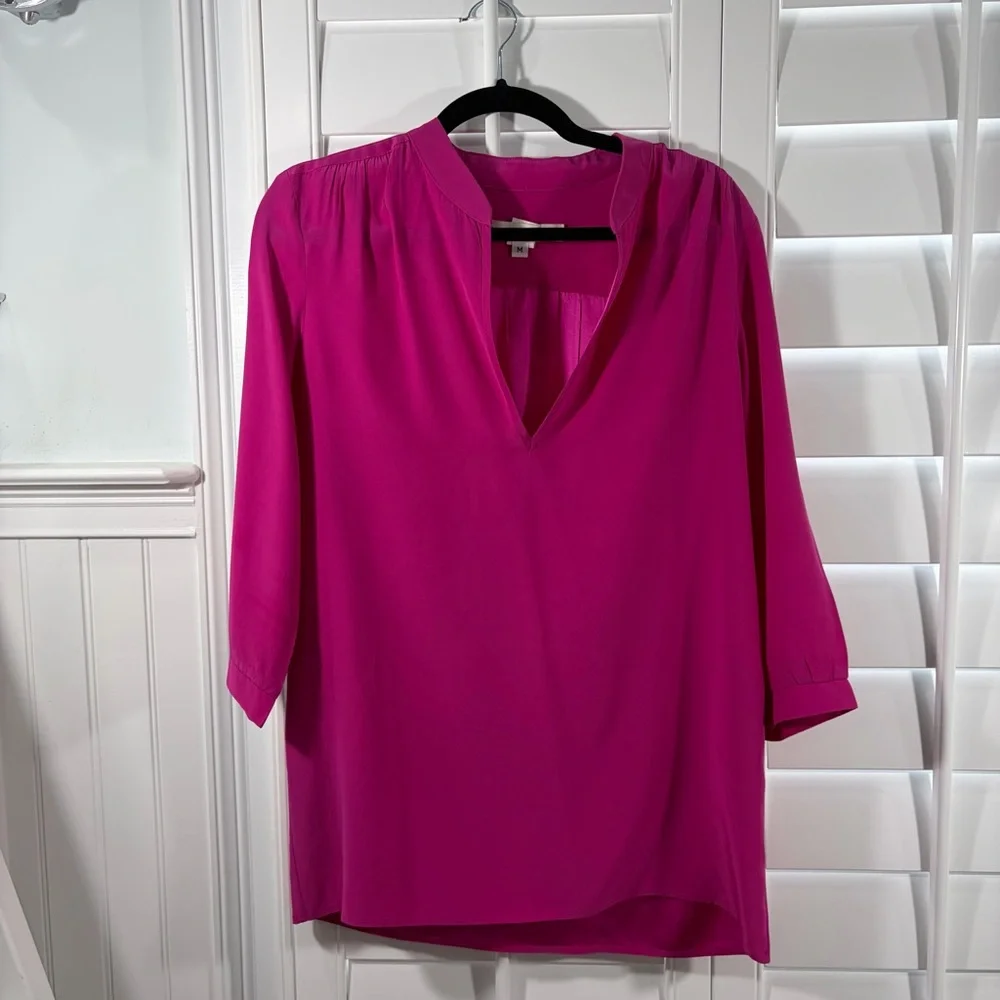 Amanda Uprichard 100% Silk Fuchsia Blouse - Picture 3 of 6